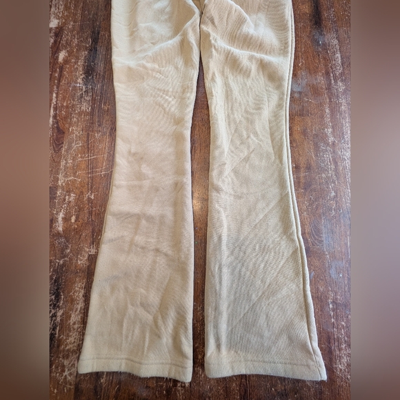 WT02 Sweatpants Flare Leg Beige Women's Medium Tall Used Elastic Tie Waist Pants - Picture 10 of 10